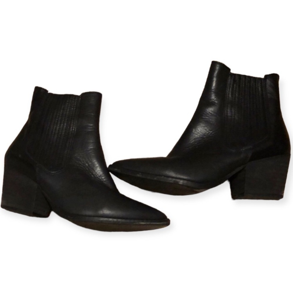 𝅺musse & Cloud Black Leather  Pull-on Ankle Boots Size 37